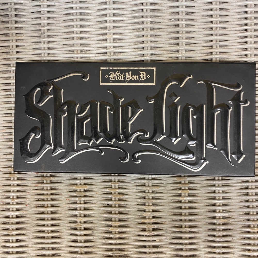 Kat Von D shade and light palette